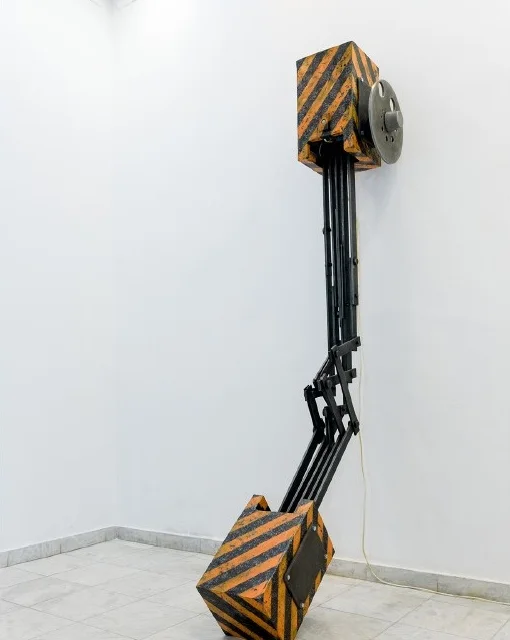 The Sculpture, stands up!